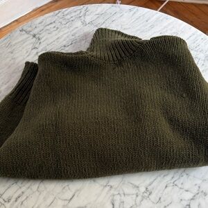 Babaa Olive Green Turtleneck Sweater